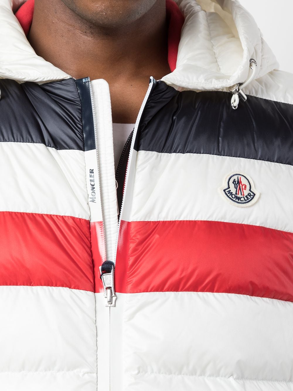 фото Moncler дутый жилет