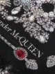 Alexander McQueen وشاح بطبعة جماجم