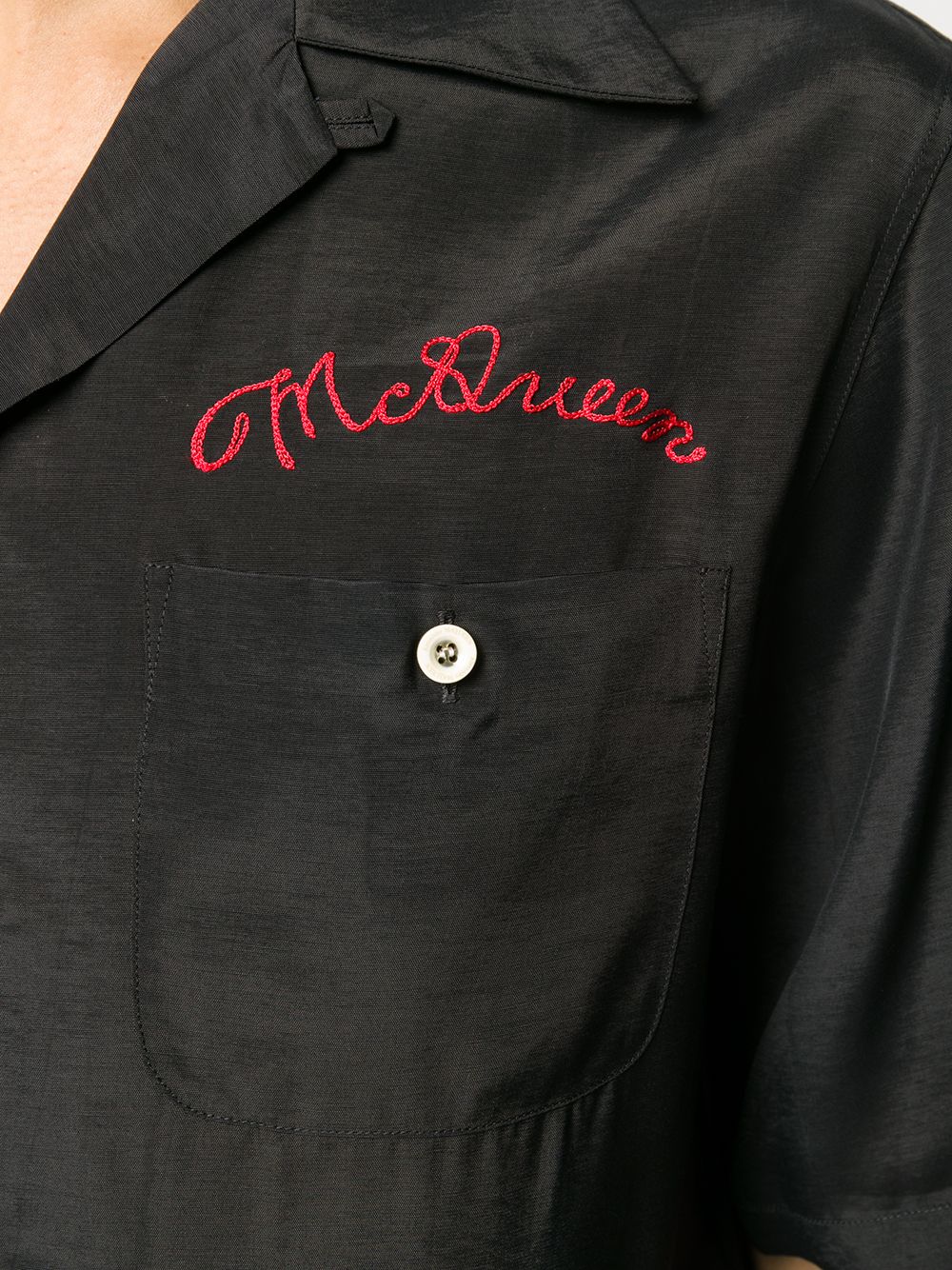 фото Alexander mcqueen рубашка с вышитым логотипом
