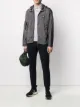 الصورة 2 من Stone Island جاكيت بغطاء رأس وشعار ماركة