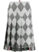 الصورة 1 من Thom Browne Below The Knee Pleated Skirt 2/ Yoke In Classic Argyle