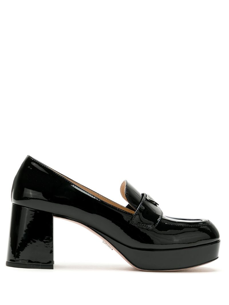 Prada Logo Plaque 80mm Loafers In Black