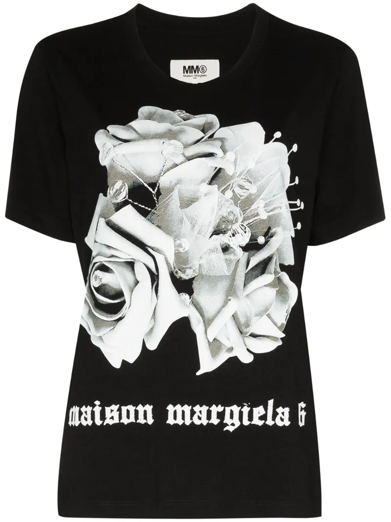 Mm6 Maison Margiela T-shirt Mit Rosen-print In Black
