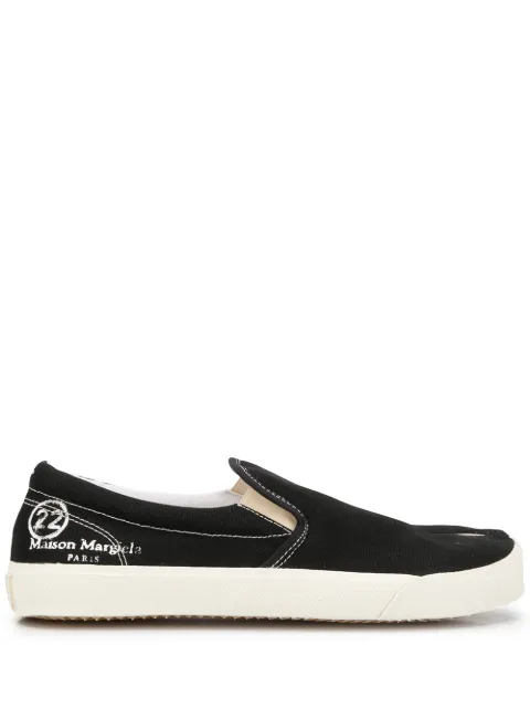 split toe trainers