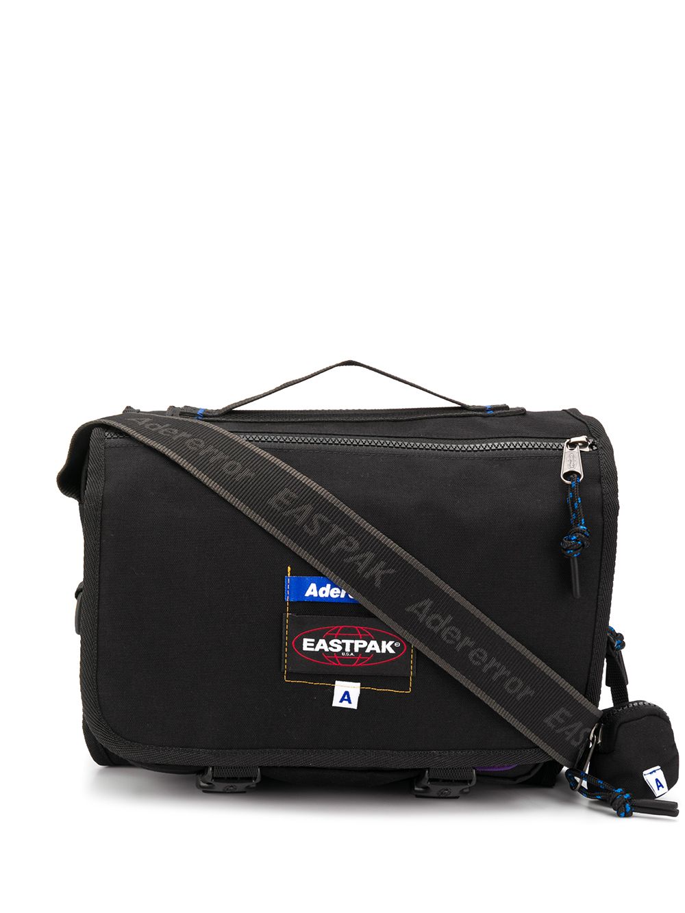 Bag ошибка. Сумка Eastpak мессенджер Bag. Eastpak сумка почтальонка. Мессенджер истпак черный. Сумка Ader Error.