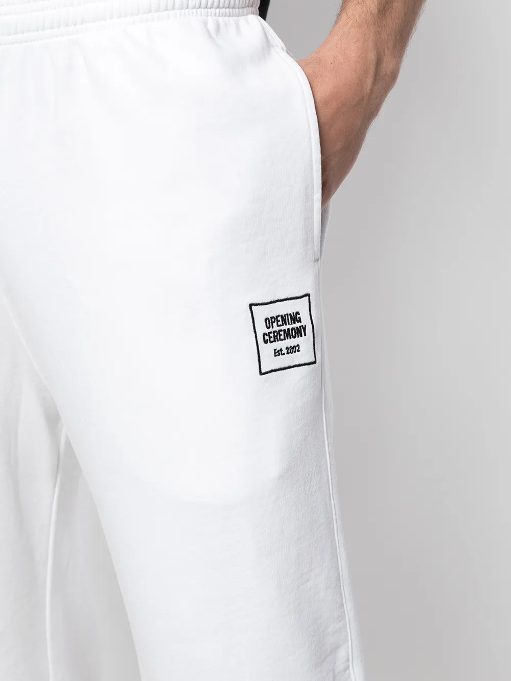 OPENING CEREMONY ロゴスウェットパンツ Opening Ceremony ロゴ スウェットパンツ | ホワイト | FARFETCH JP