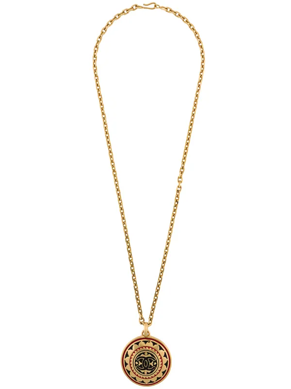 chanel medallion necklace