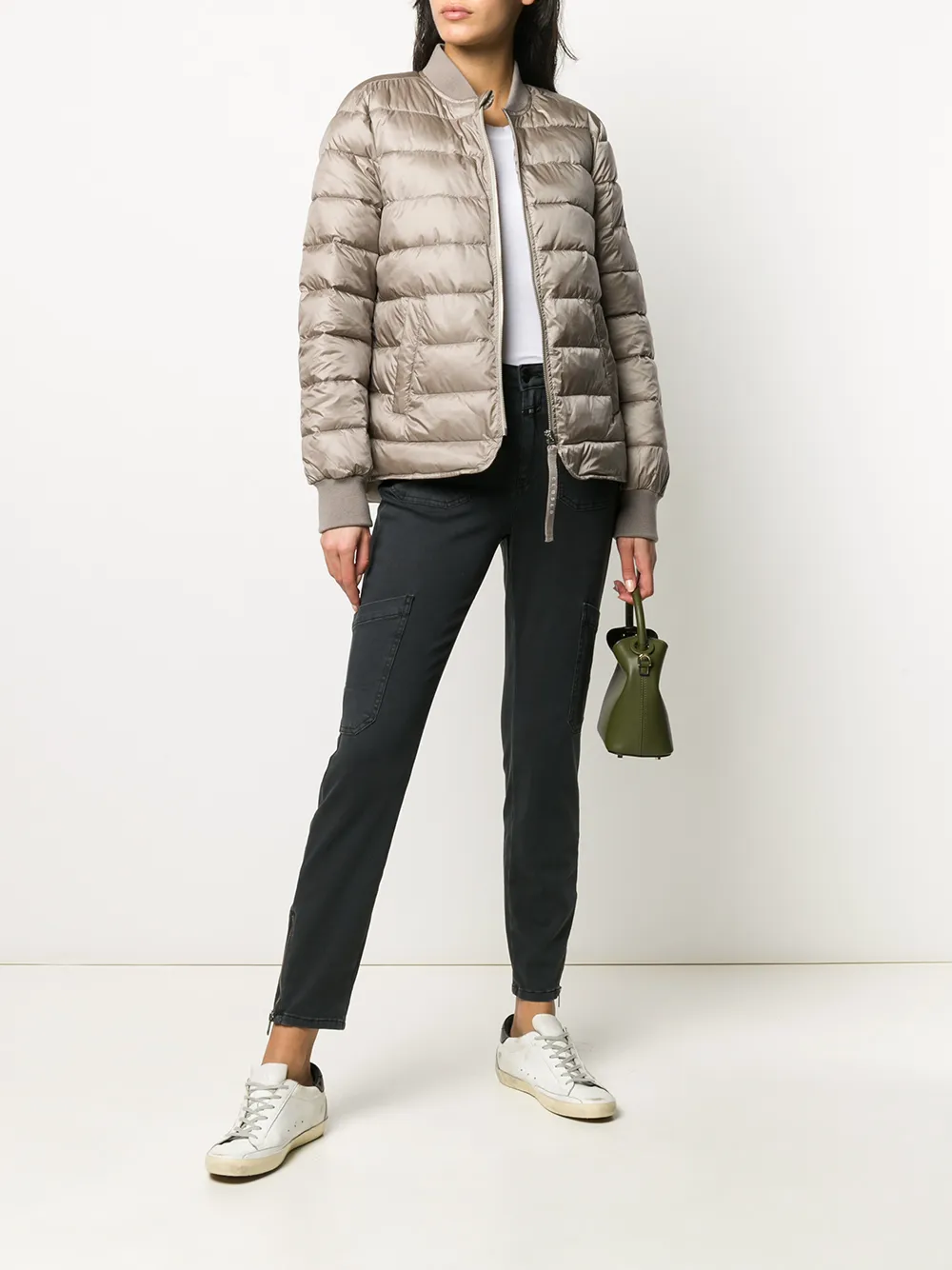 фото Closed приталенная базовая футболка