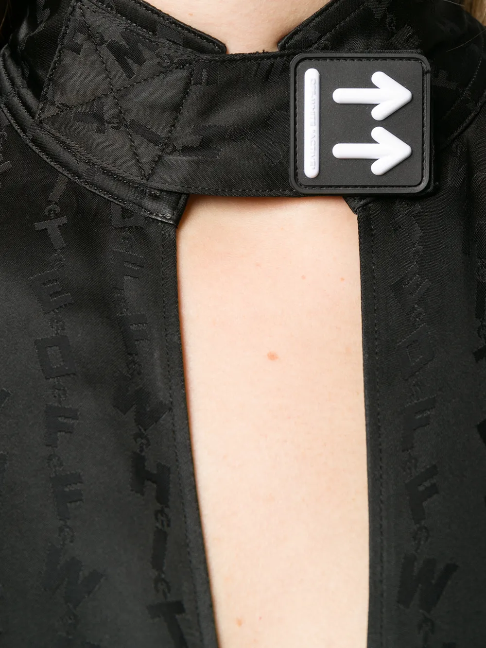 фото Off-white платье с вышитым логотипом и запахом