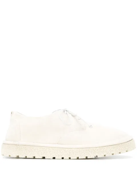 lace-up shoes
