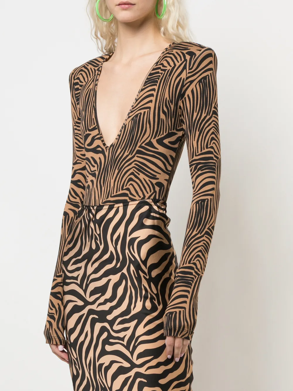 фото Andamane structured-shoulder tiger-print bodysuit