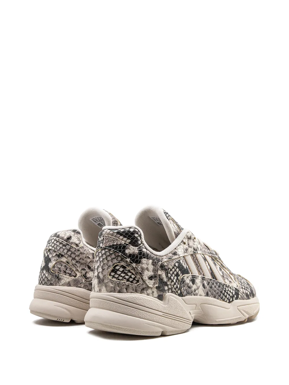 фото Adidas кроссовки yung-1