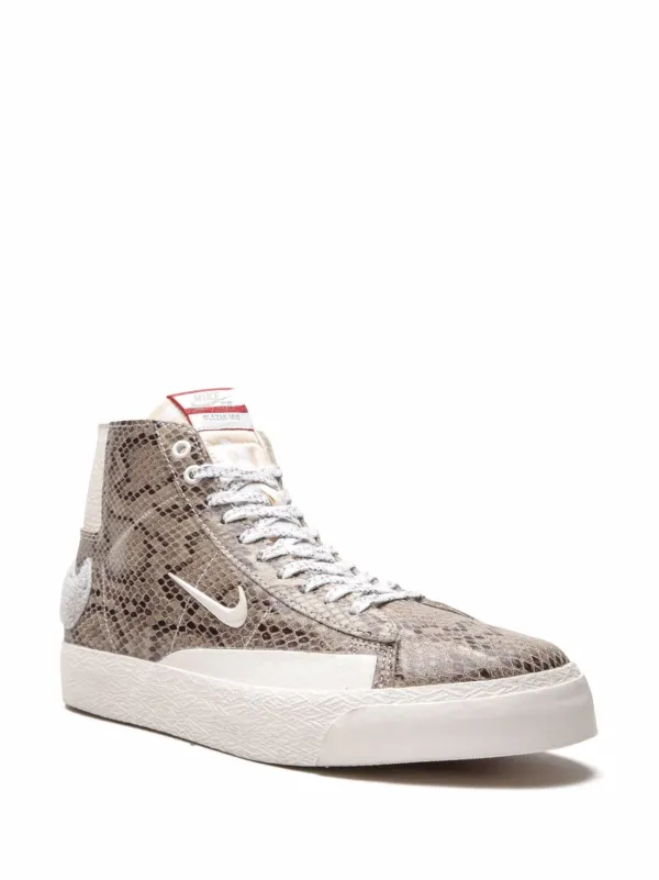 NIKE SB BLAZER mid×soullandスニーカー