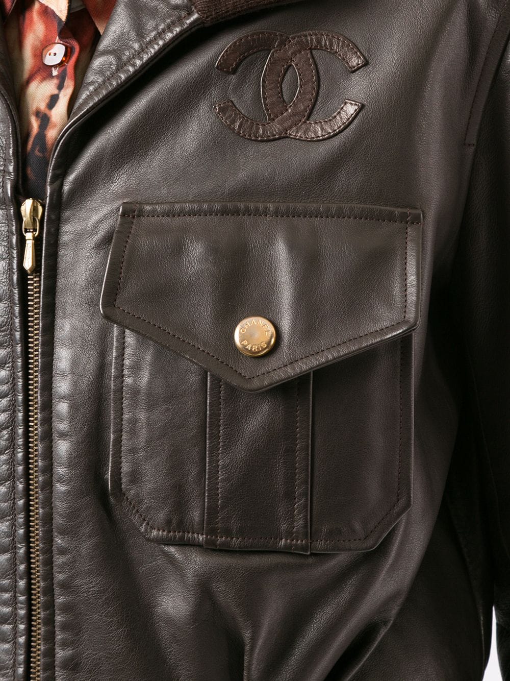 фото Chanel pre-owned куртка-бомбер с нашивкой cc