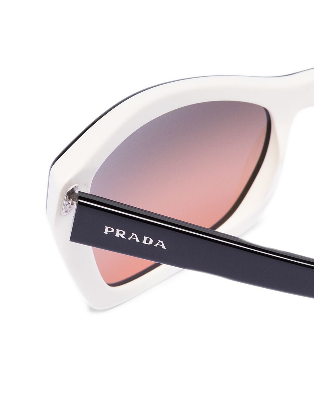 фото Prada eyewear солнцезащитные очки в оправе 'кошачий глаз'