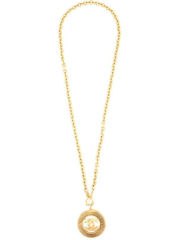 chanel medallion necklace