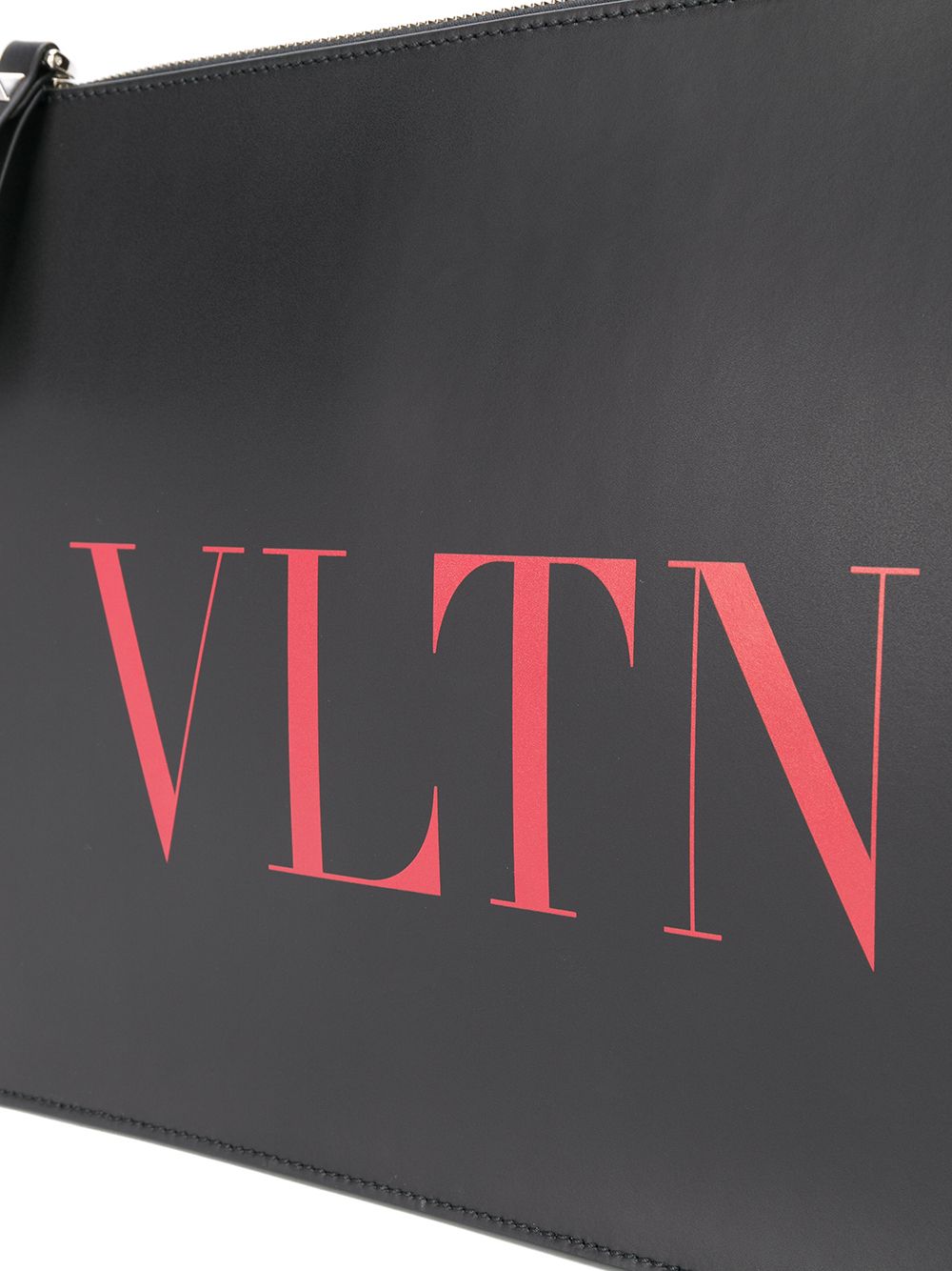 фото Valentino клатч с логотипом vltn