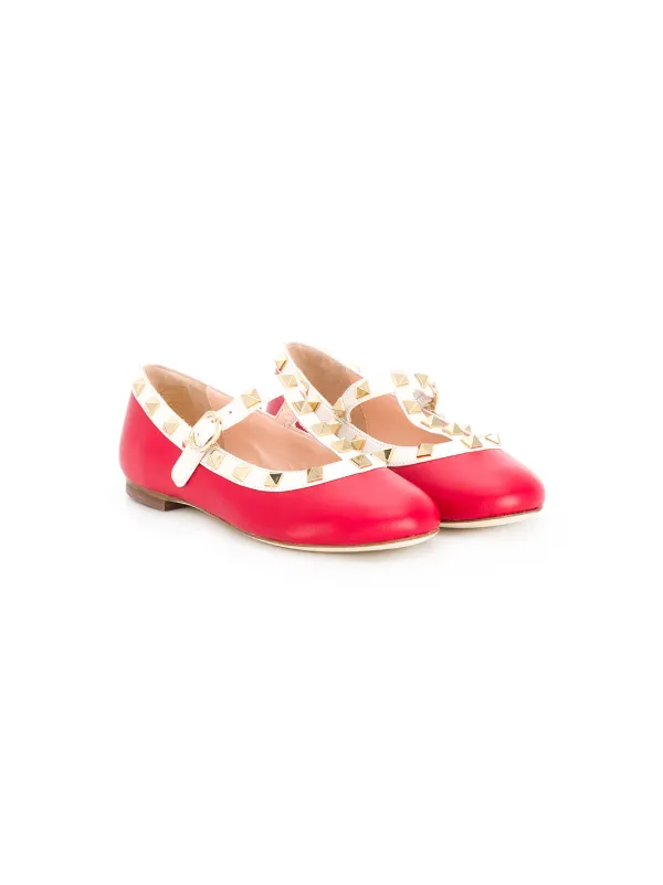 studded pumps flat