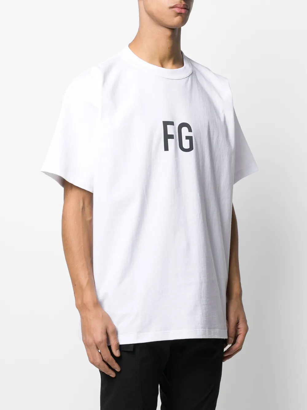 фото Fear of god short sleeve monogrammed t-shirt