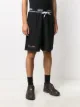 Off-White شورت بشريط بشعار الماركة