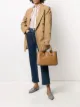 الصورة 2 من Fendi حقيبة عملية صغيرة FF