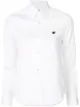الصورة 1 من Comme Des Garçons Play قميص سادة مطرز بشعار الماركة