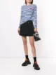 الصورة 2 من Comme Des Garçons Play تيشيرت مخطط بشارة شعار الماركة