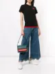 الصورة 2 من Comme Des Garçons Play تيشيرت برقبة دائرية وتطريز شعار الماركة