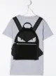 الصورة 2 من Fendi Kids تيشيرت بطبعة حقيبة ظهر باغ بغز