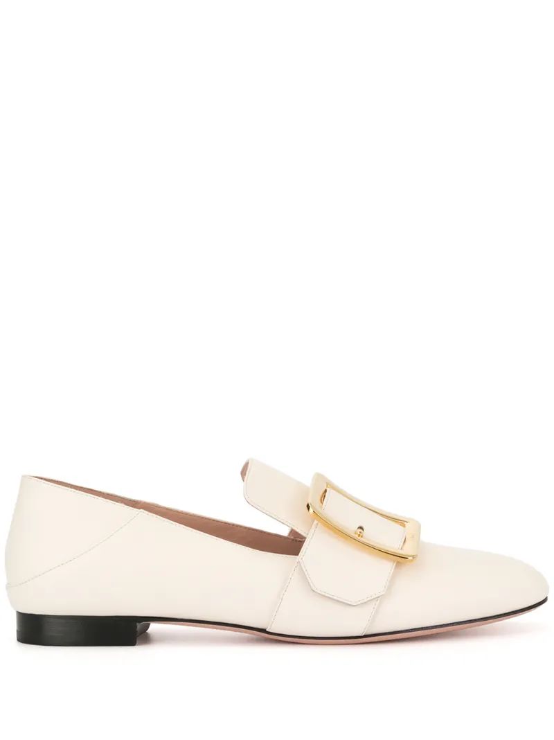 white ballerina pumps