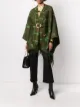الصورة 2 من Versace كيب جاكار بنقش V