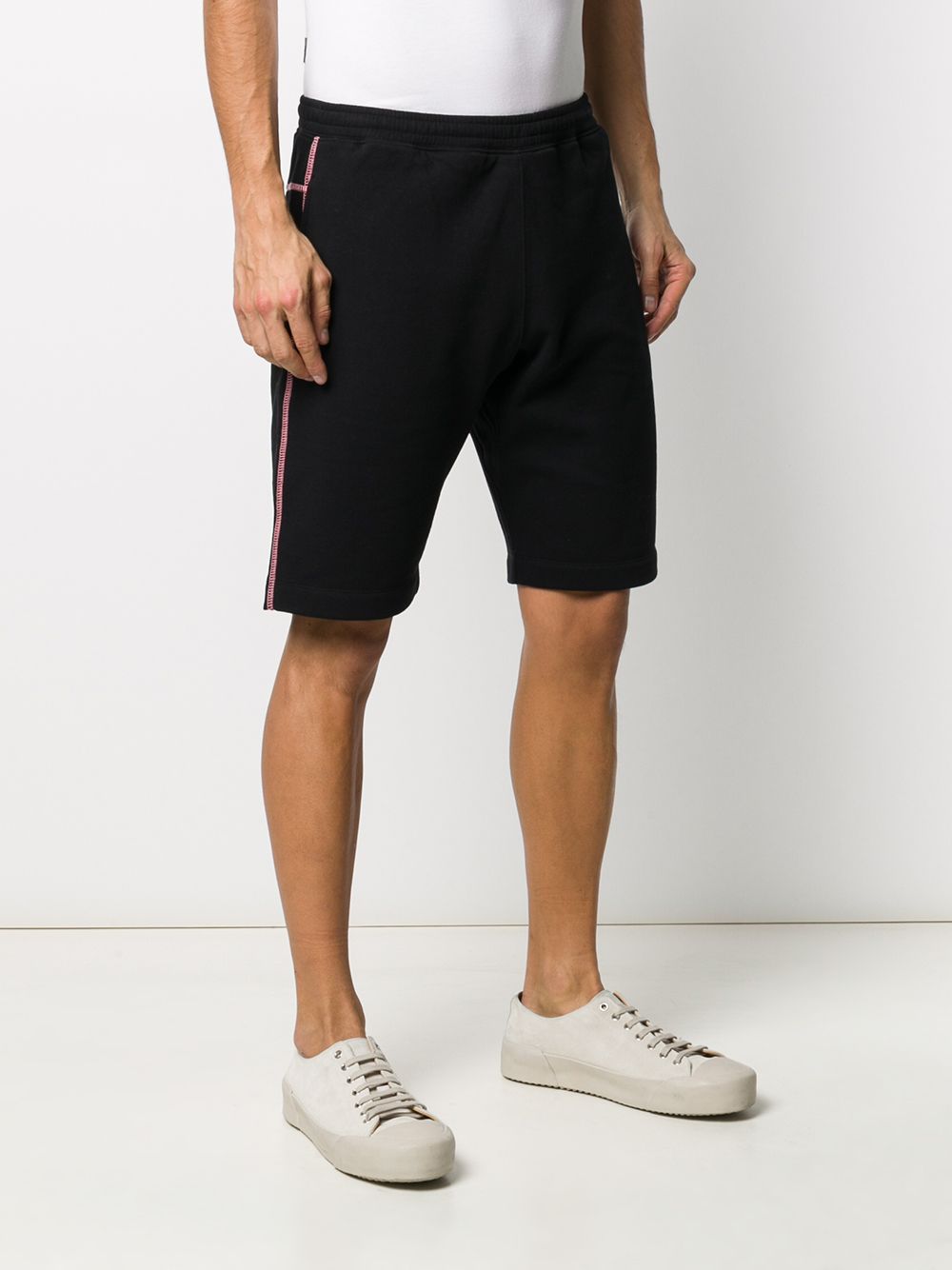 фото Loewe graphic logo shorts