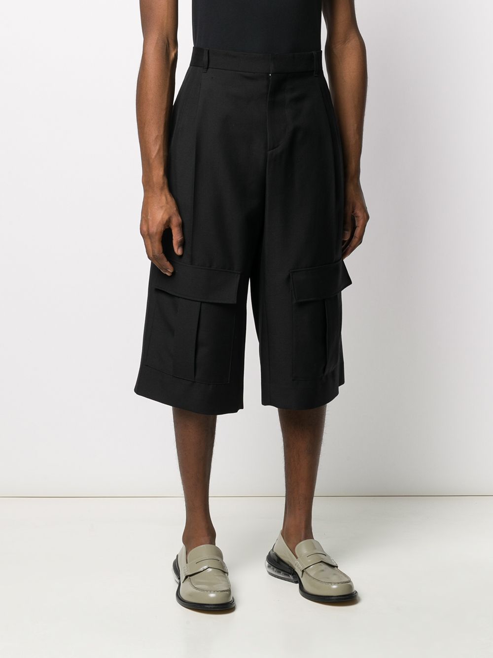 фото Loewe длинные шорты с накладными карманами