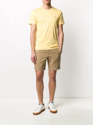 khaki shorts and t shirt