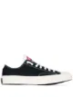 الصورة 1 من Converse حذاء رياضي 'تشاك تايلور 70'
