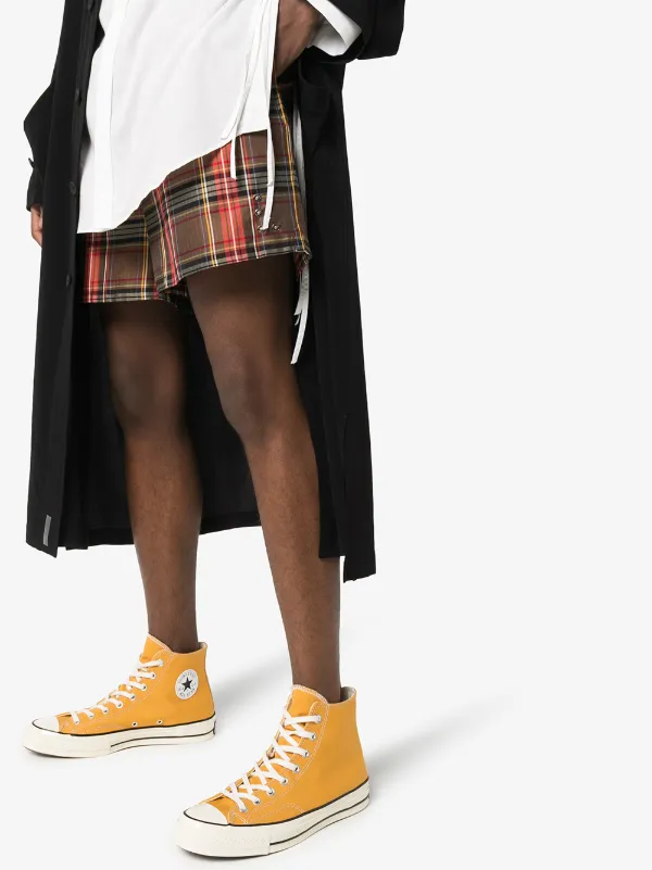 black high top converse outfit