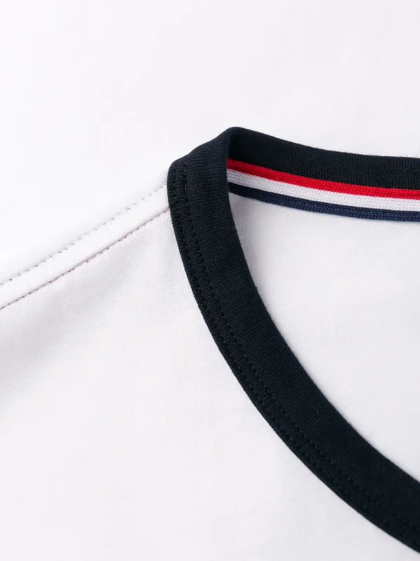 【関税込み】Thom Browne ホワイト ストライプトリム Tシャツ Thom Browne contrasting-trim T-shirt | White | FARFETCH