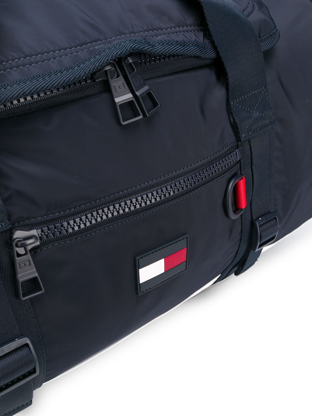 фото Tommy hilfiger logo plaque duffle bag