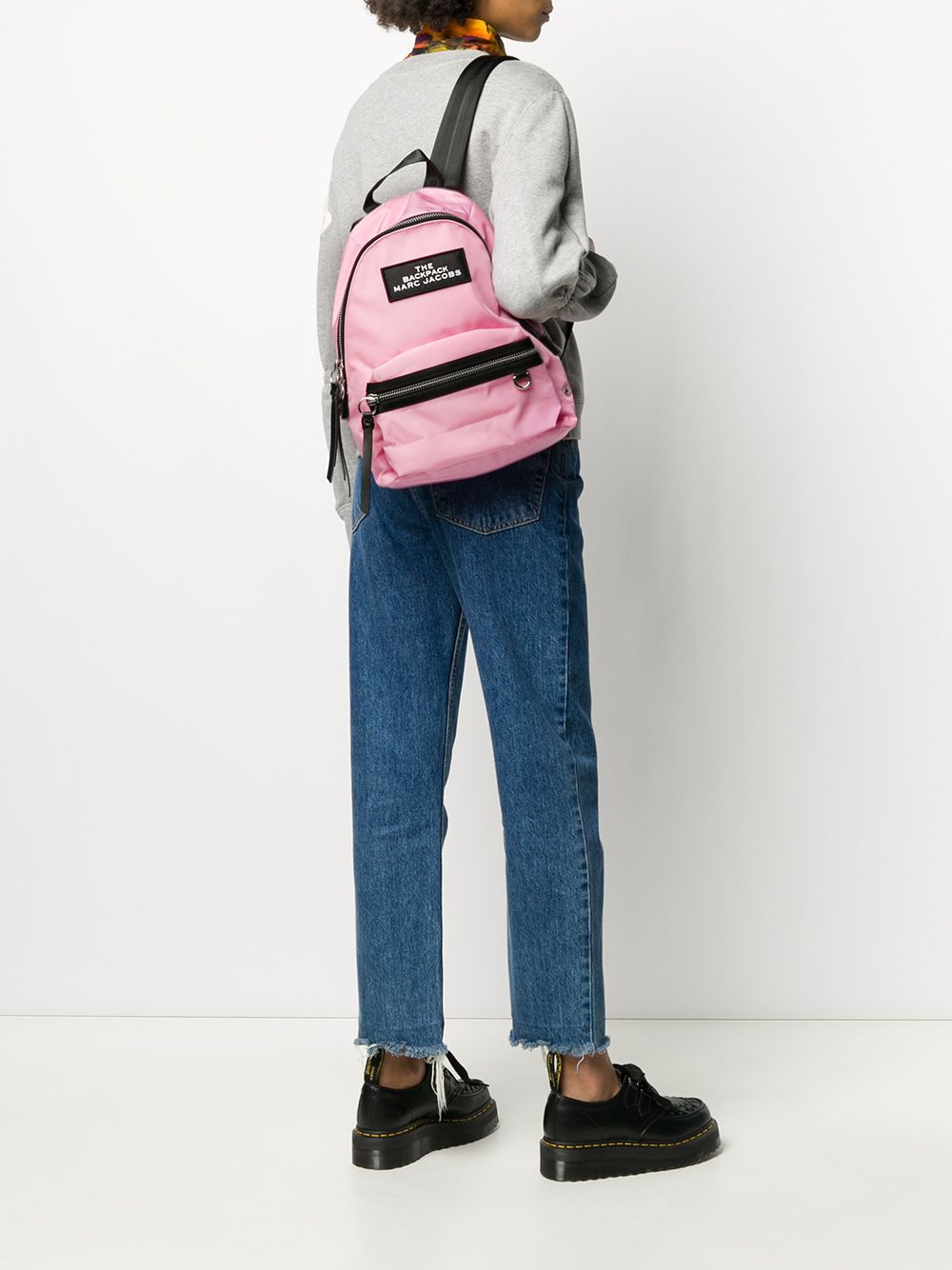 фото Marc jacobs zip strapped brand patch backpack