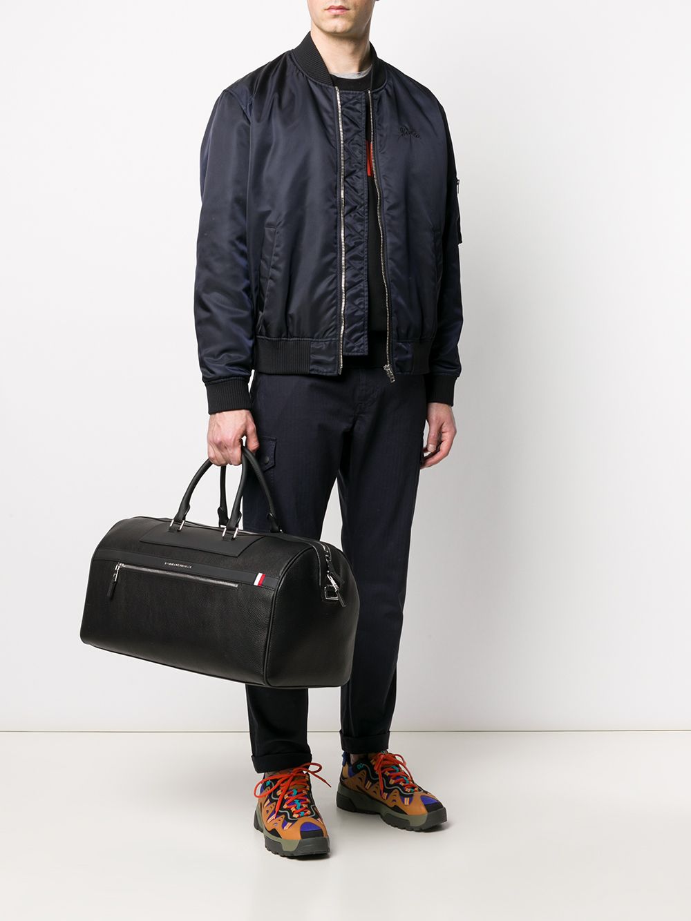 фото Tommy hilfiger zipped luggage holdall