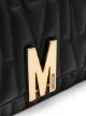 Moschino حقيبة كروس مبطنة ومزينة بشعار M