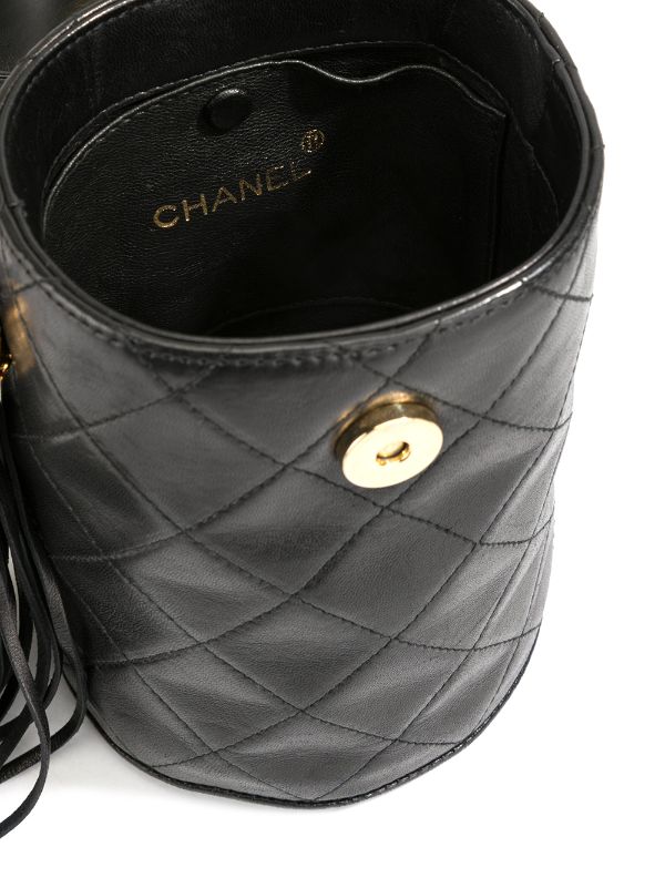 CHANEL Pre-Owned 1990s CC diamond-quilted Tassel Bucket Bag - Farfetch