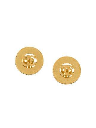 CHANEL Pre-Owned logo-engraved Button clip-on Earrings - Farfetch