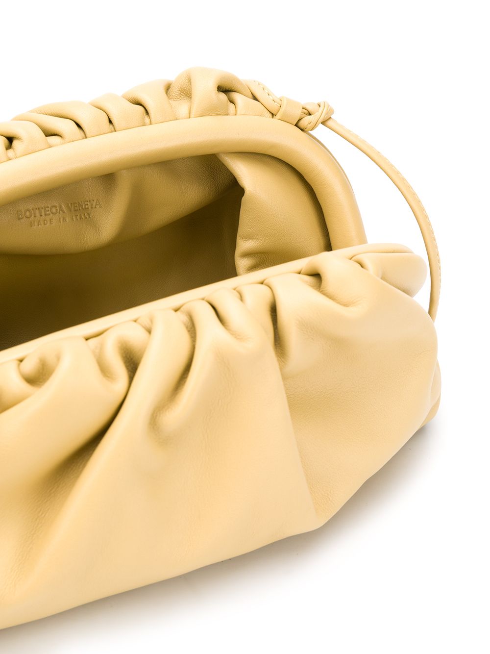 фото Bottega veneta сумка через плечо the pouch 20