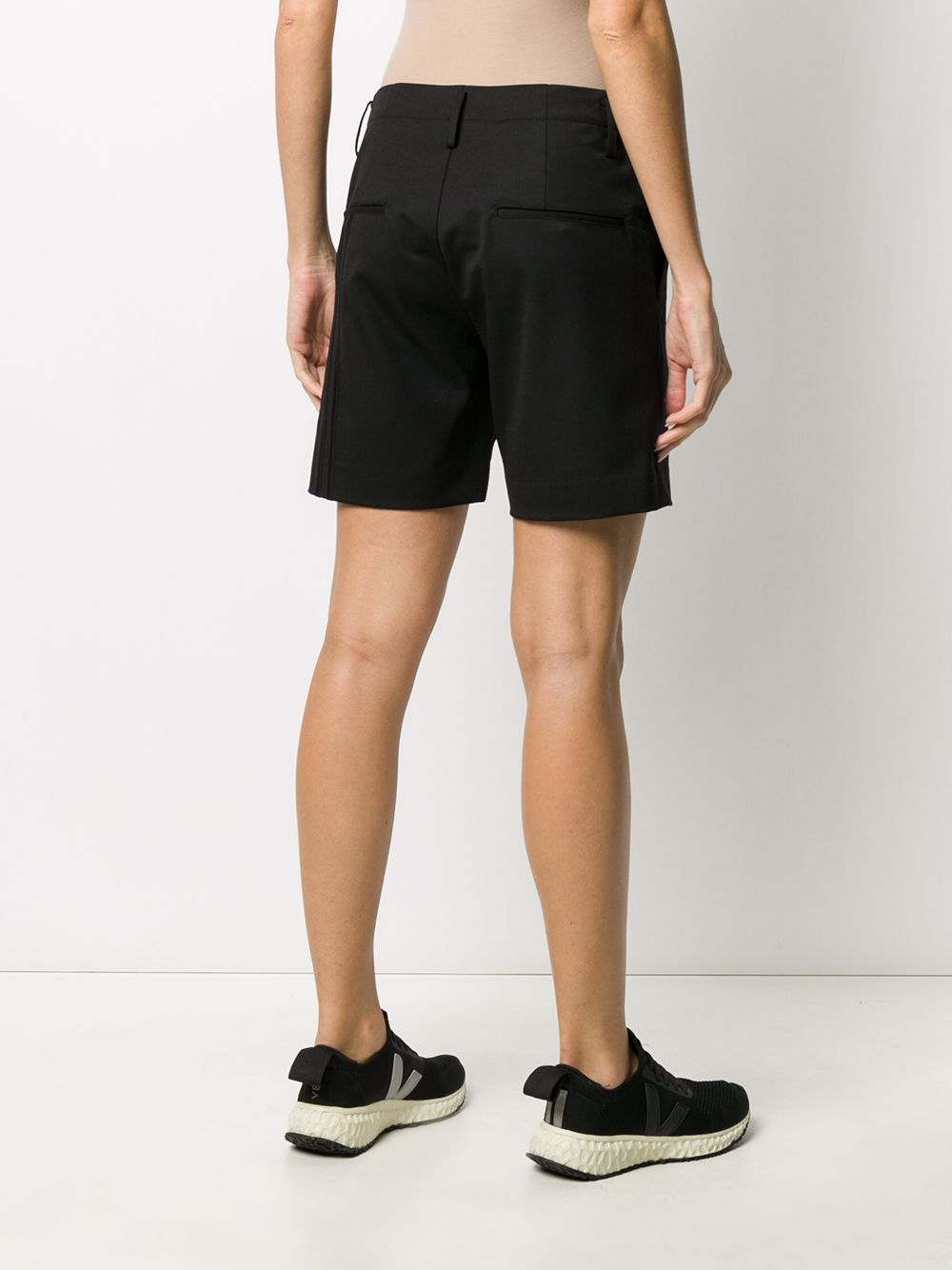 фото Y-3 mid-rise tailored shorts