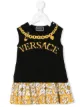 الصورة 1 من Young Versace فستان بلا أكمام بطبعة سلاسل