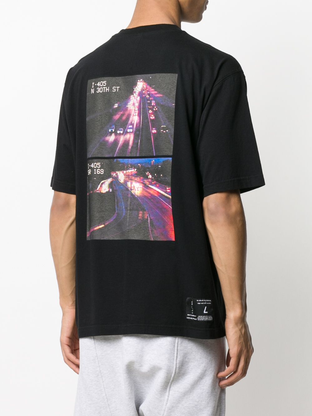 фото Unravel project street view print t-shirt