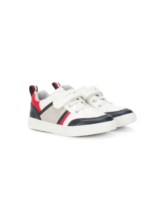 tommy chain strap sneaker
