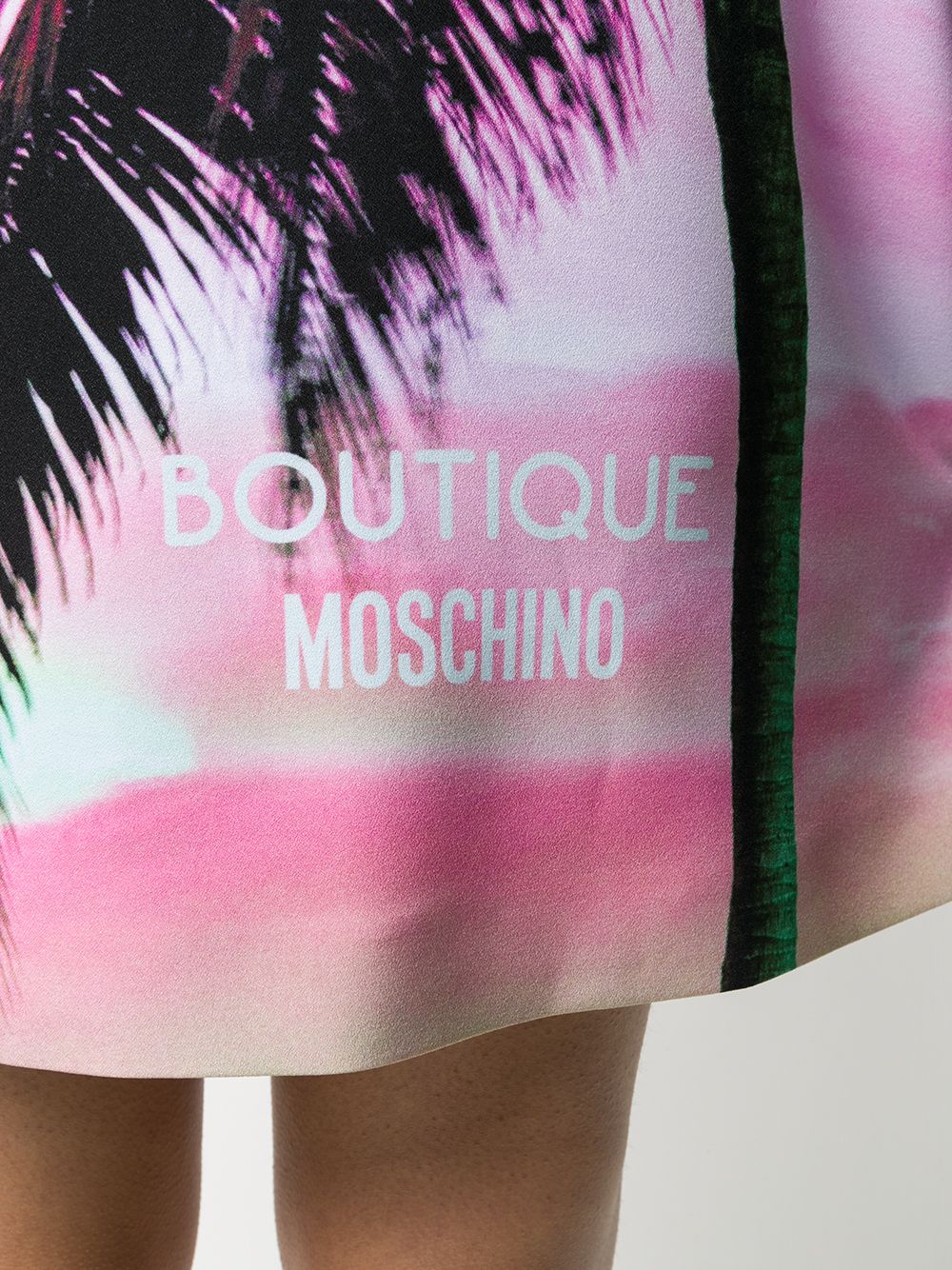 фото Boutique moschino платье с принтом