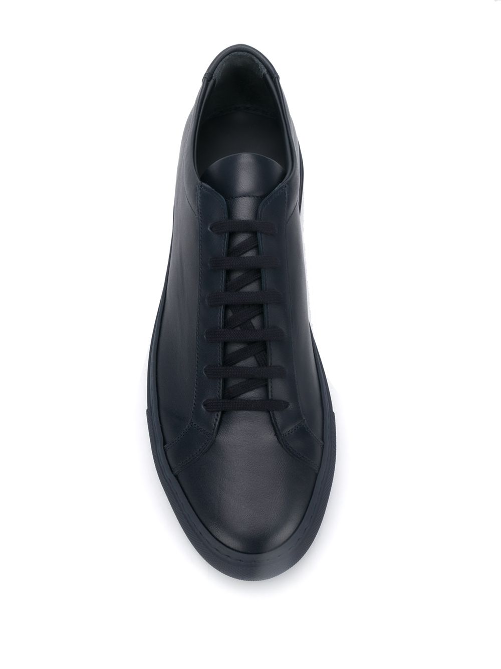 фото Common projects кеды с тиснением